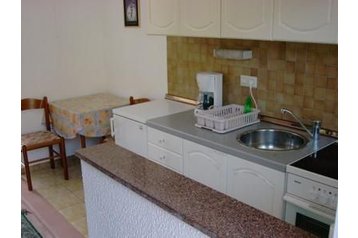 Kroatija Privát Kampor, Eksterjeras
